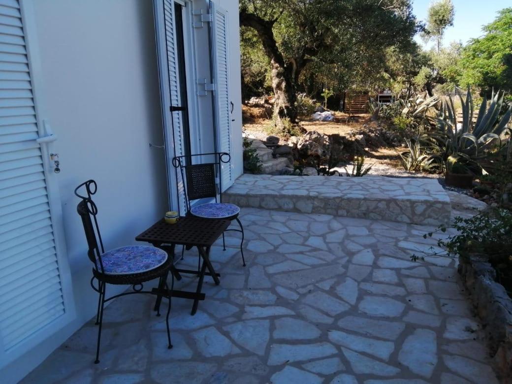 Appartement in OLIVE GROOVE HOUSE PELOPONNESOS WESTERN MANI Kalianeika Exterior foto