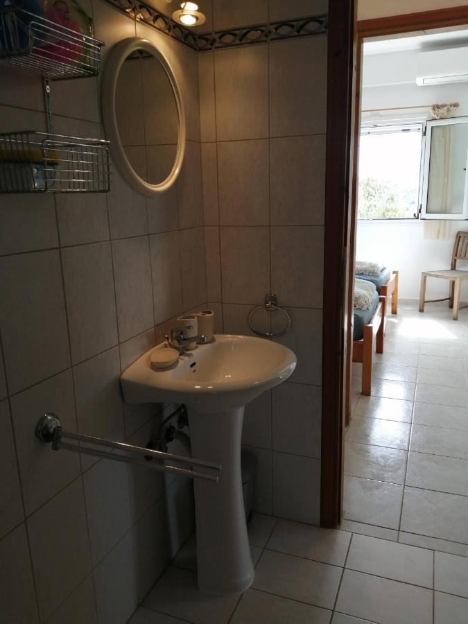 Appartement in OLIVE GROOVE HOUSE PELOPONNESOS WESTERN MANI Kalianeika Exterior foto